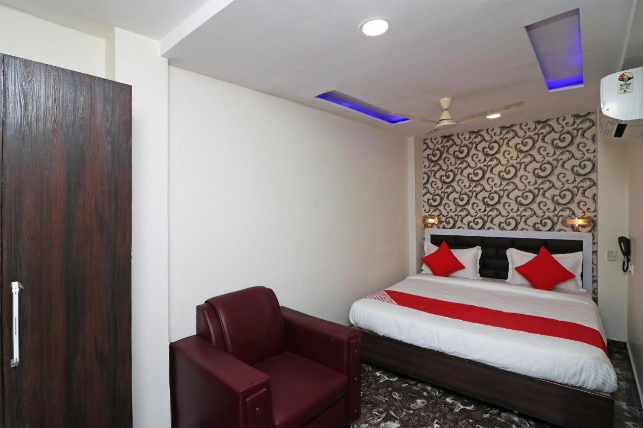 Oyo Hotel Prerna Rāipur Exterior foto